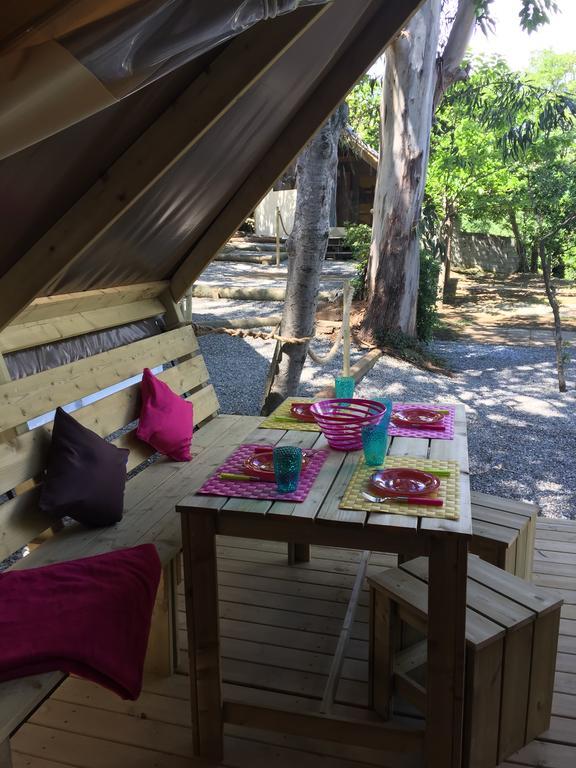 Camping Les Orangers San-Martino-di-Lota Quarto foto